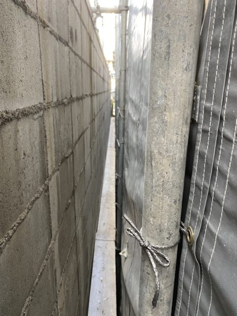 大阪市大正区　解体用養生足場　単管ブラケット足場